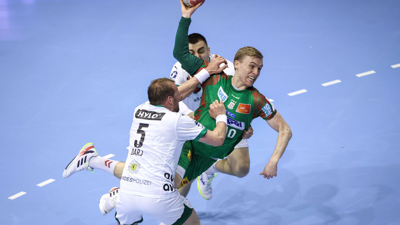 Gísli með sjö stoð­sendingar þegar Magdeburg endur­heimti sjö stiga for­skot