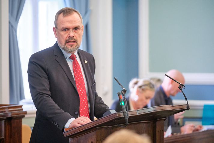 Daði Már Kristófersson fjármálaráðherra gegnir embætti atvinnuvegaráðherra í fjarveru Hönnu Katrínar Friðriksson. 