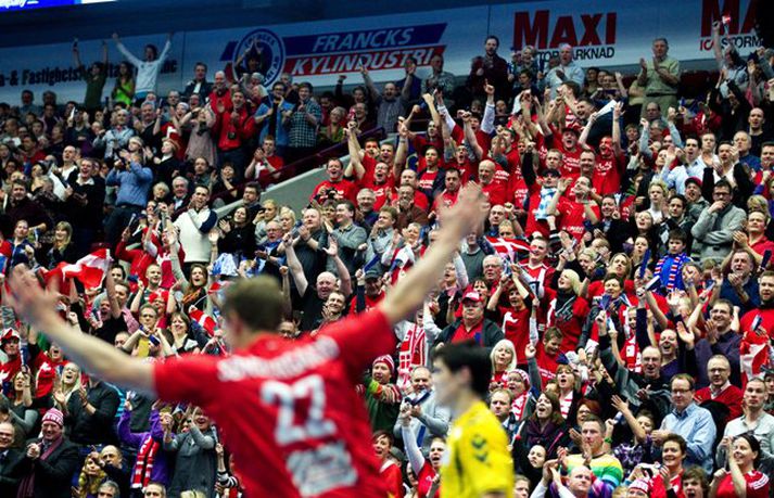 Danir fagna marki frá Kasper Söndergaard fyrr í mótinu