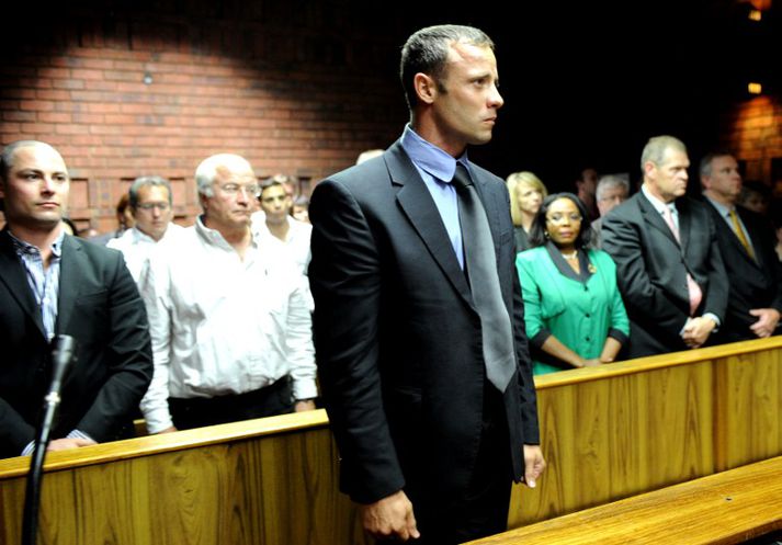 Oscar Pistorius fyrir dómara í morgun.