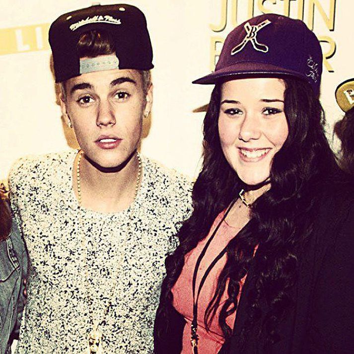 Auður Eva með átrúnaðargoði sínu Justin Bieber baksviðs í London.