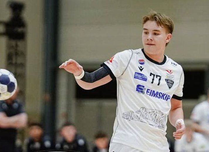 Magnús Dagur Jónatansson var hetja Eyjaliðsins en hann skoraði sigurmarkið í blálokin.