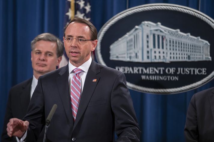 Rosenstein hefur mátt þola harðar árásir Trump forseta vegna Rússarannsóknarinnar sem hann hafði lengi umsjón með.