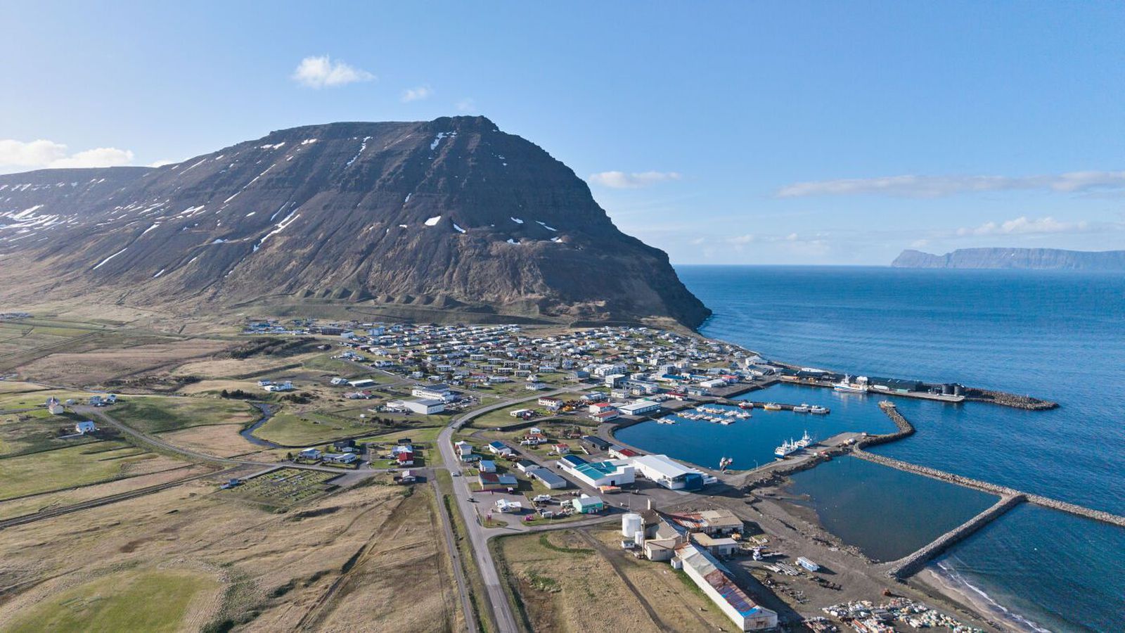 Kjör­búðin lokar og ein verslun eftir í bænum