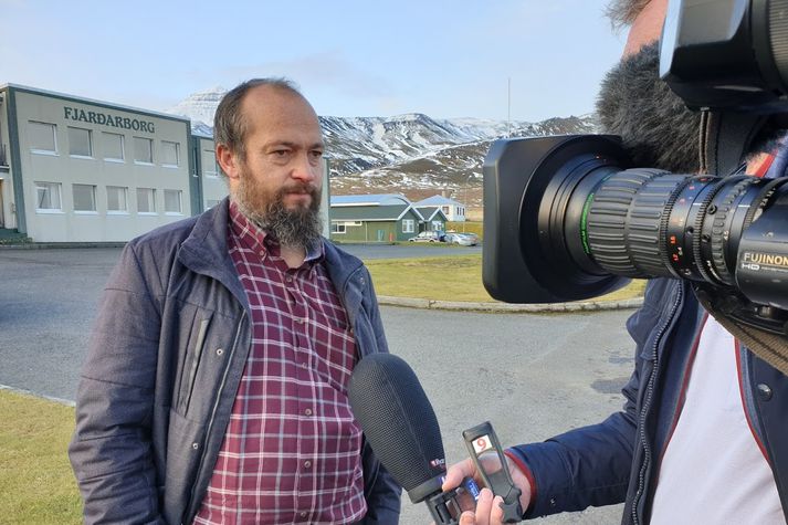 Helgi Hlynur Ásgrímsson við upptökur á þættinum Um land allt.