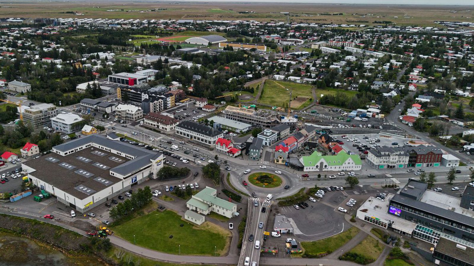 56 pró­sent segja nei í Norðaustur­kjör­dæmi