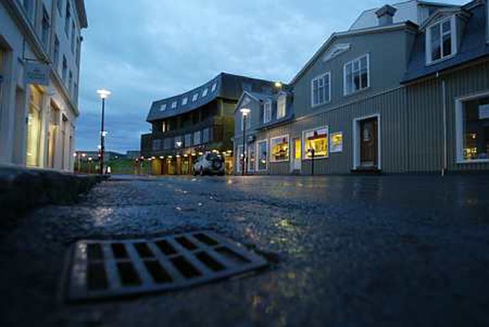 Hafnarstræti, vettvangur ódæðisins.