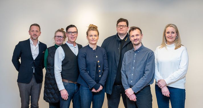 Frá vinstri á myndinni eru: Baldvin Björn Haraldsson (BBA//FJELDCO), Anna Margrét Guðjónsdóttir (Evris) , Óskar Svavarsson og María Kristín Þrastardóttir (SideWind), Guðmundur Óskarsson (Samskip), Kjartan Due Nielsen (Verkís) og Bryndís Nielsen (Athygli).