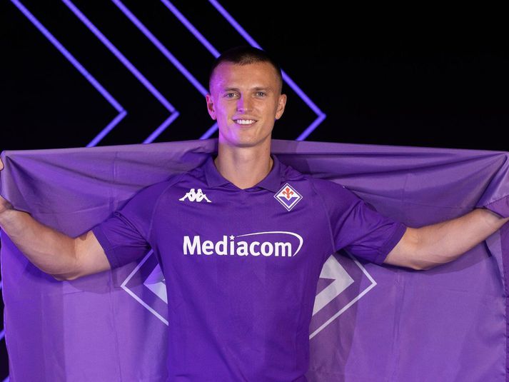 Albert Guðmundsson er genginn til liðs við Fiorentina.