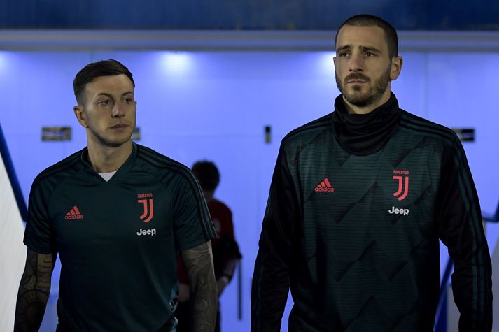 Juventus verður án bæði Bernardeschi og Bonucci gegn Napoli í dag.