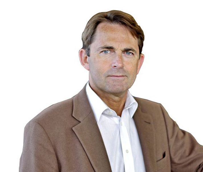 Finnur Sveinbjörnsson Bankastjórinn hefur sætt ámæli fyrir að ætla að láta eigendur 1998 fá stóran hluta í Högum fyrir tiltölulega lítið fé.