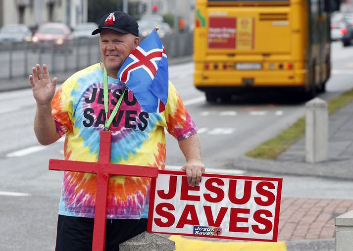 Duane H. Lyon segist kunna vel við sig í svölu íslensku sumarveðri.