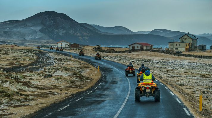 Slysið varð á vegslóða út af Suðurstandarvegi við Grindavík í júlí 2021.