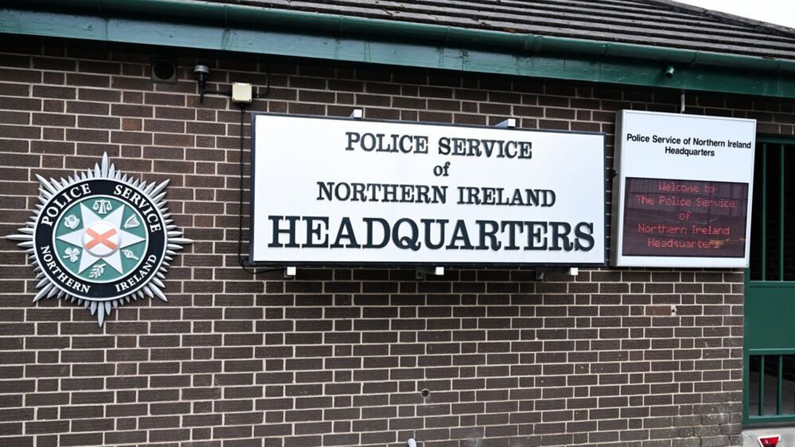 Bera kennsl á fleiri mögu­leg fórnar­lömb lög­reglu­manns