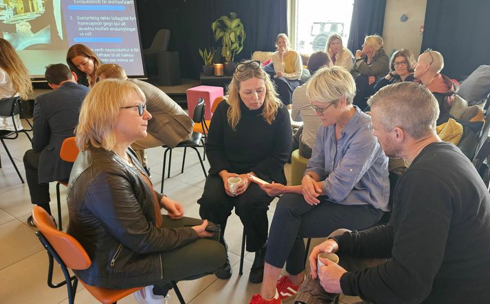 Þátttakendur unnu meðal annars í hópum í dag eftir erindi dagsins.