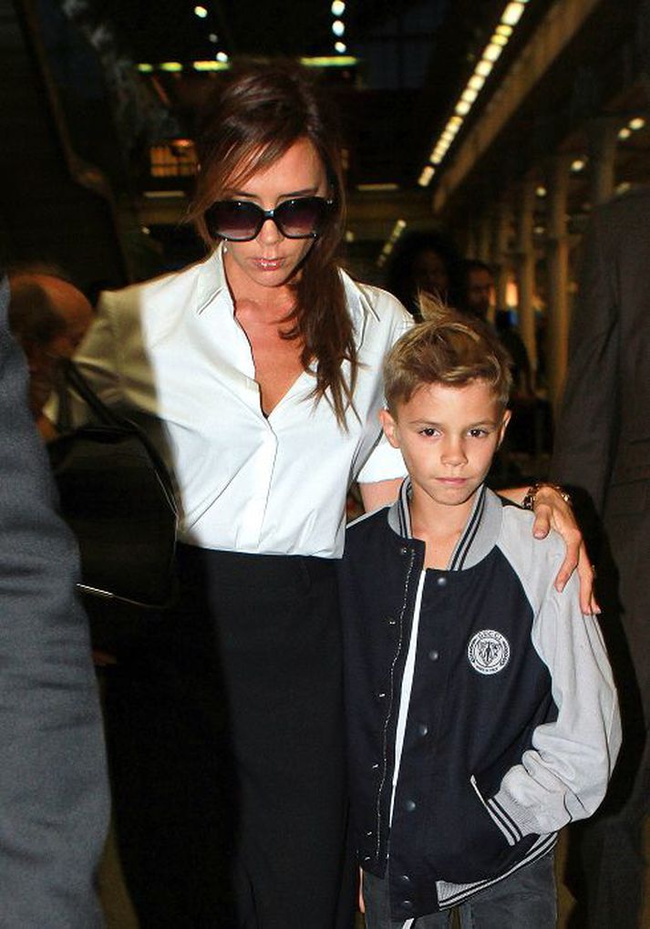 sjaldan fellur eplið… Romeo Beckham þykir hafa erft tískuvit móður sinnar, Victoriu Beckham, en hann er nýjasta andlit Burberry. Nordicphotos/getty