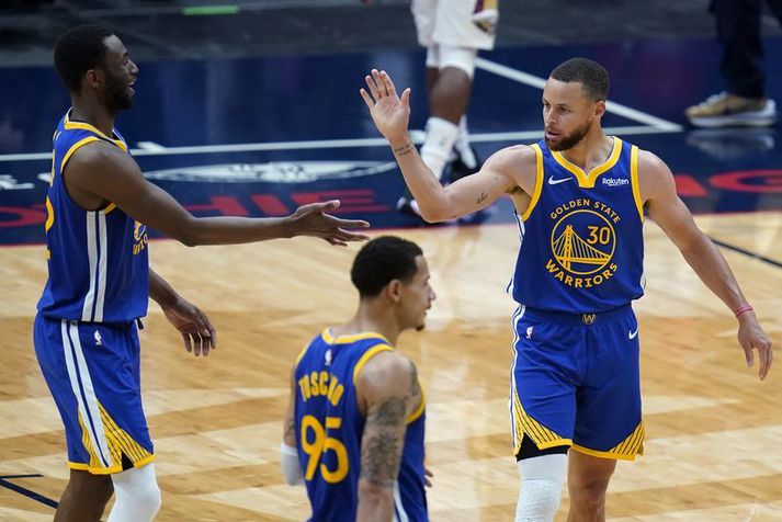 Stephen Curry var frábær í sigri Golden State Warriors á  New Orleans Pelicans í nótt. 41 stig, átta þristar og átta stoðsendingar.