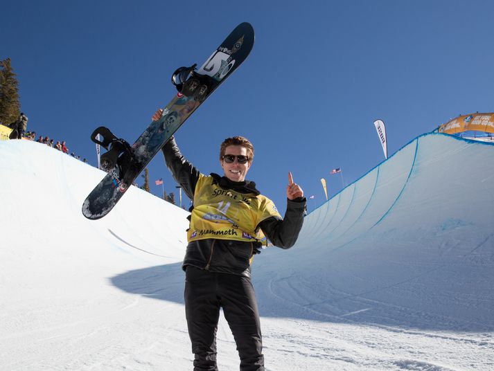 Shaun White hefur dregið sig úr keppni í "slopestyle“.