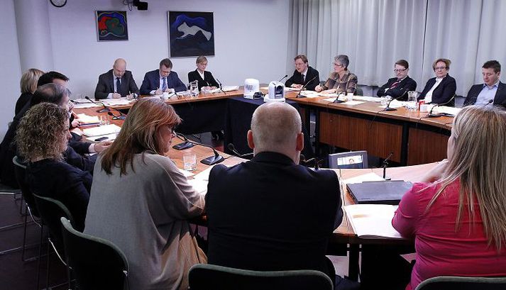 Mennta- og menningarráðuneytið hefur flesta nefndarmenn í sínum nefndum samkvæmt samantekt Spyr.is.