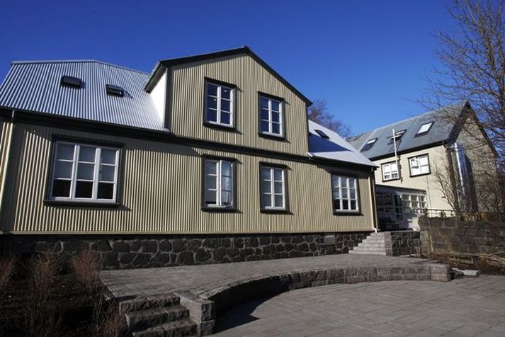 Höfuðstöðvar Baugs Group áður en félagið fór þrot voru við Túngötu 6 í Reykjavík. Styrkur Invest var dótturfélag Baugs.