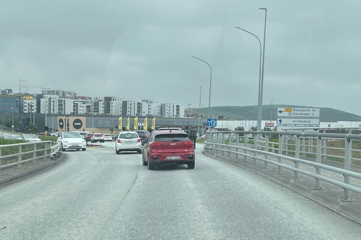 Sérsveitin handtók manninn við Urriðaholt. Hending ein réð því að sérsveitin sinnti því verkefni.