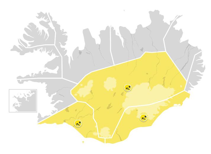 Á vef Veðurstofu Íslands segir að akstursskilyrði gætu orðið erfið og vegir ófærir, sérstaklega milli Hvolsvallar og Víkur og á Hellisheiði