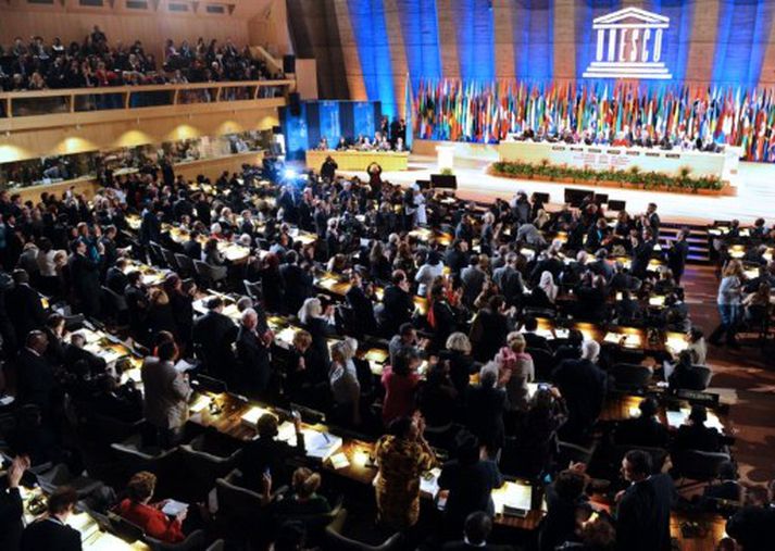 Frá fundi UNESCO í París þegar kosið var um aðild Pelastínu að samstökunum.