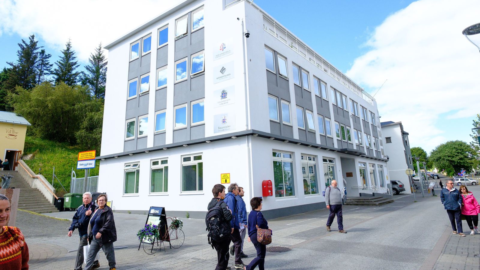 Réðst á dóttur sína eftir að hún rak honum löðrung