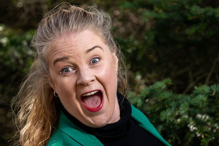 Það virðist lífsins ómögulegt að halda trúðnum inni of lengi í myndatökunni.