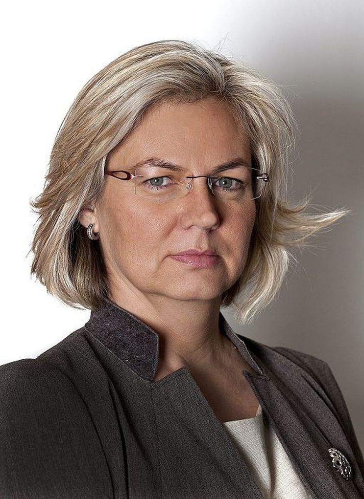 Guðrún Ágústa Guðmundsdóttir er bæjarstjóri Hafnarfjarðar þar sem hækkun sorphirðugjalda er dregin til baka.