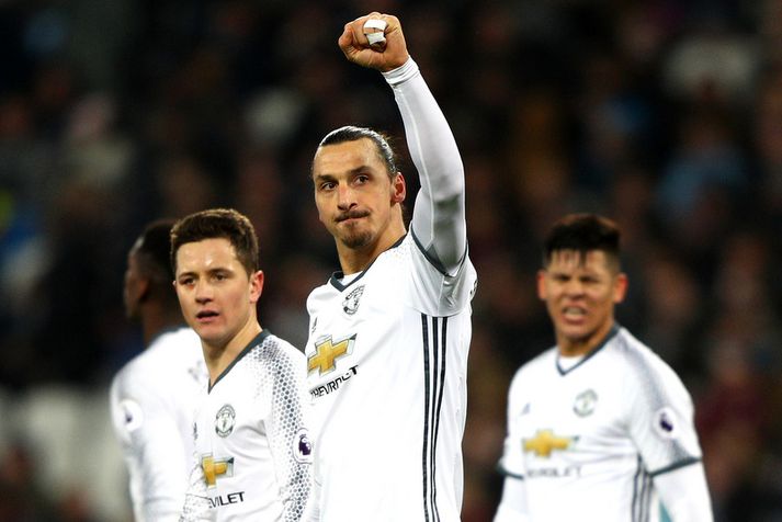 Zlatan Ibrahimovic er næst markahæstur í ensku úrvalsdeildinni.