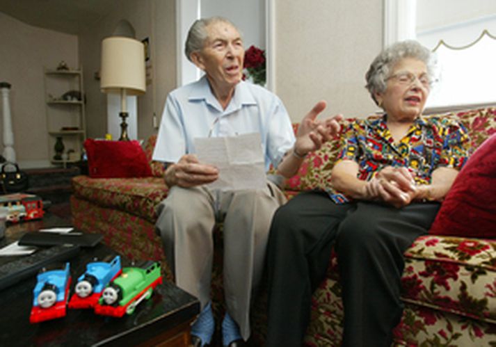 Hjónin Morris and Mildred Brasovankin á heimili sínu.
