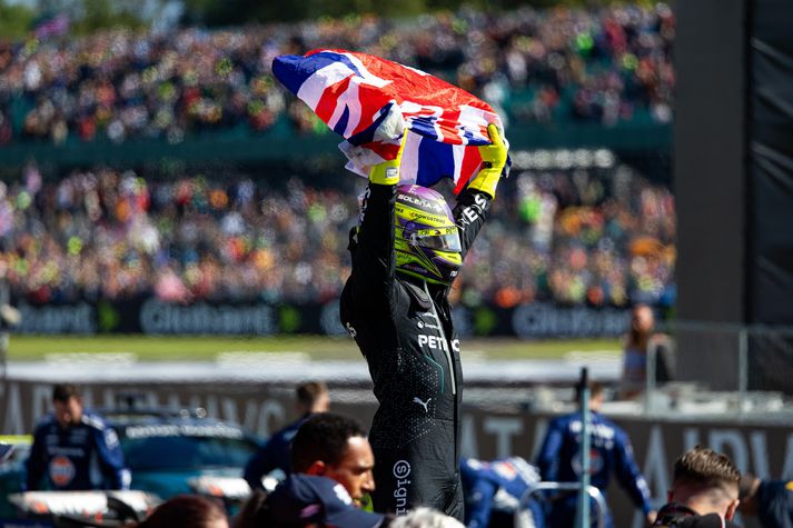Lewis Hamilton þurfti að bíða í tvö ár, sjö mánuði og tvo daga eftir sigri.
