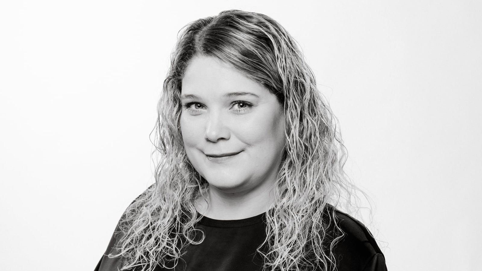 Helga Lára Haarde að­stoðar Hildi