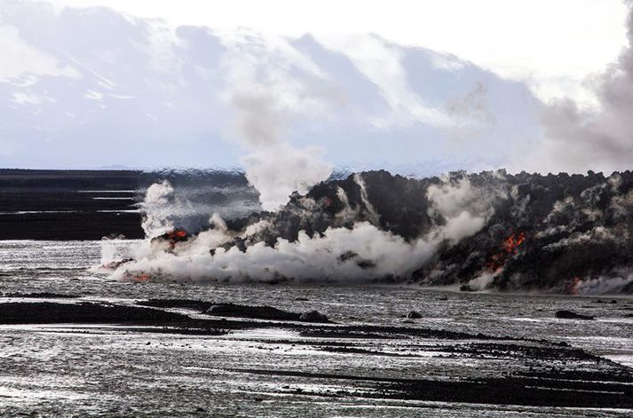 Stærsti skjálftinn í nótt var 4,8 stig og varð skömmu fyrir klukkan 1, 4,9 km norðaustur af Bárðarbungu.