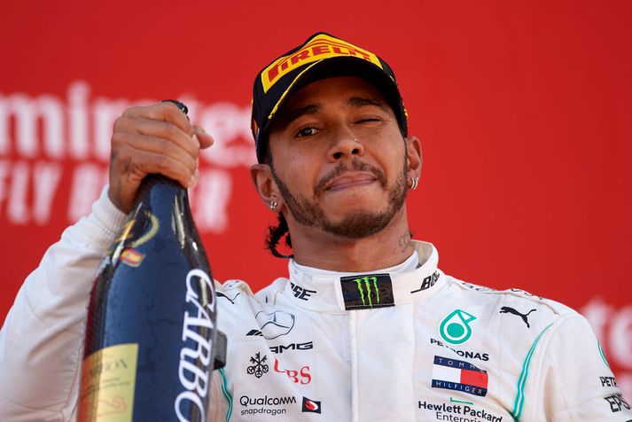 Lewis Hamilton leiðir í keppni ökuþóra.