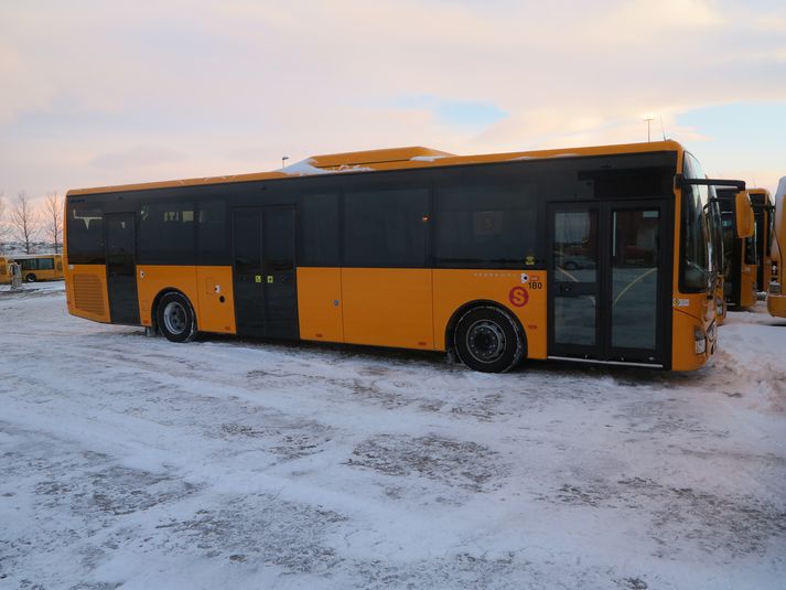 Vagnarnir, sem allir eru af gerðinni IVECO Crossway LE.