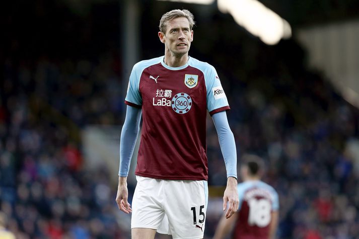 Crouch lauk ferlinum með Burnley.