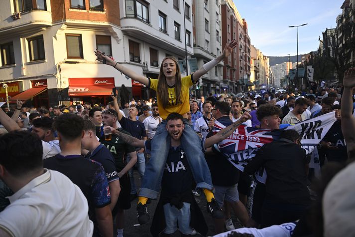 Stuðningsmenn Tottenham eru mættir til Bilbao. Stuðningsmenn annarra enskra liða eru flestir á þeirra bandi í kvöld.