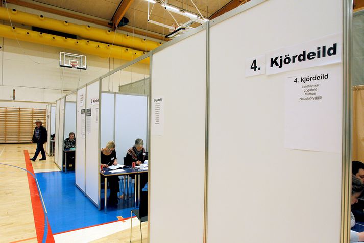 Frá kosningum um tillögur stjórnlagaráðs árið 2012.