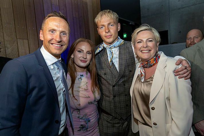 Fjölskyldan sem flytur á Bessastaði í ágúst. Börn Höllu og Björns eru Auður Ína og Tómas Bjartur. 