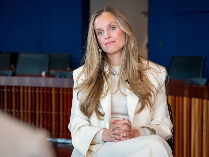 Hildur Björnsdóttir borgarstjóri vill fimmtán borgarfulltrúa aftur og sér ekki að fjölgun þeirra hafi bætt borgarmálin.