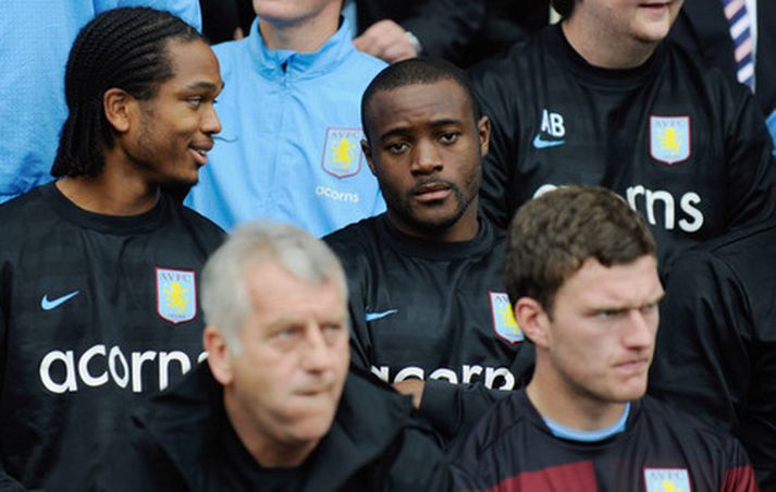 Nigel Reo-Coker var á bekknum hjá Aston Villa um helgina.