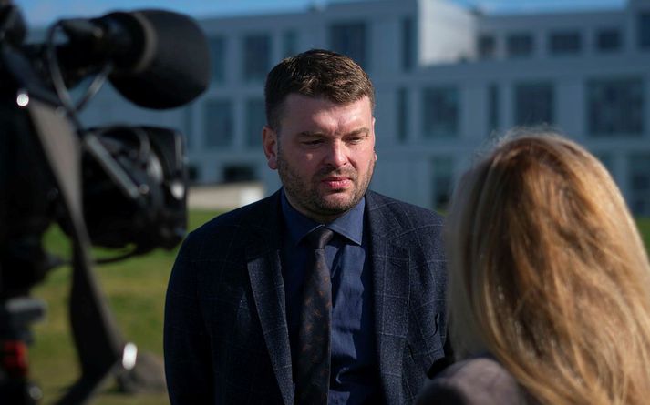 Ásmundur Einar segist aldrei hafa verið yfirheyrður eða ákærður vegna málsins. Hann segir um harmleik að ræða sem hann hafi stimplað sig út úr fyrir nokkrum árum.