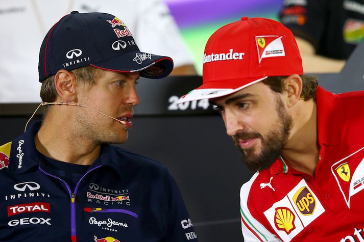 Sebastian Vettel og Fernando Alonso ræða málin árið 2014. Áður en Vettel tók sæti Alonso hjá Ferrari og varð bestur að mati Berger.