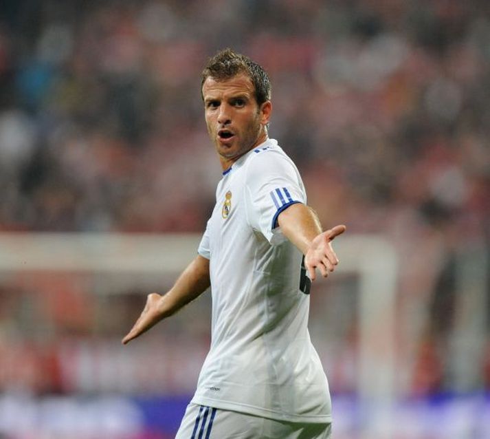 Van der Vaart kemur ekki til United.