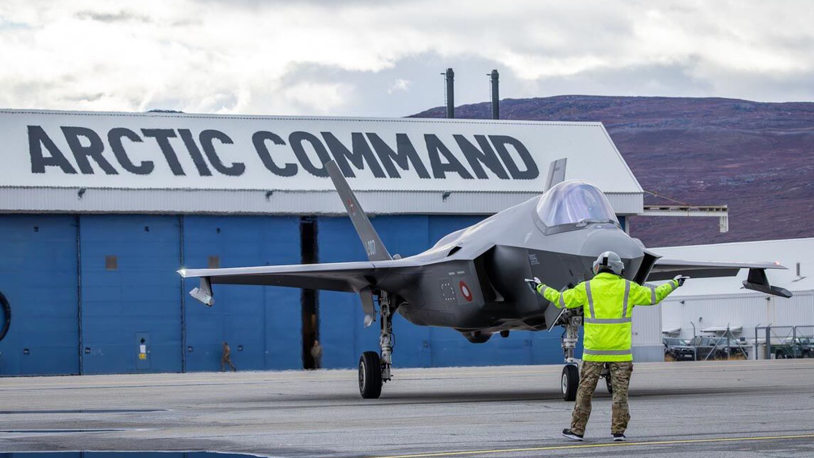 Danskar F-35 lentu á Græn­landi í fyrsta sinn