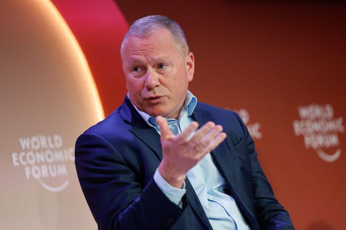 Nicolai Tangen, sem starfaði áður sem vogunarsjóðstjóri, stýrir norska olíusjóðnum en hann heldur jafnframt úti vinsælum vikulegum hlaðvarpsþætti undir nafninu In Good Company.