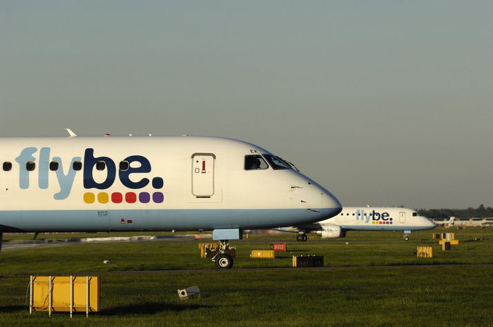 Hlutabréf í Flybe lækkuðu um 45 prósent  í verði eftir að tilkynnt var um yfirtökuna. Flugfélagið hefur glímt við mikla rekstrarerfiðleika, rétt eins og margir keppinautar sínir, og var boðið til sölu síðasta haust.