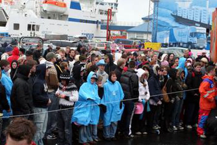 Um níu þúsund manns lögðu leið sína á þjóðhátíð í Vestmannaeyjum.